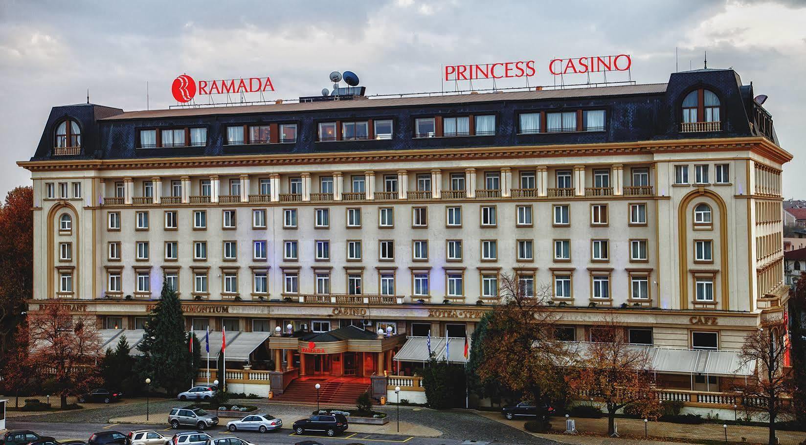 Ramada By Wyndham Plovdiv Trimontium Hotel Bagian luar foto